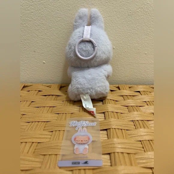 Labubu V2 Have a Seat - Zizi - Picture 3 of 3